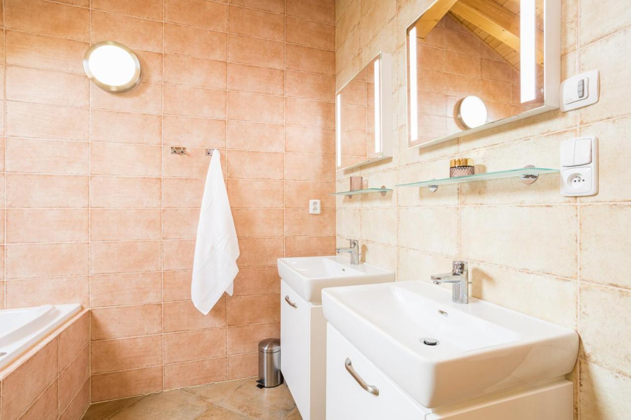 Vinny Apartman Rakovnik Exterior photo